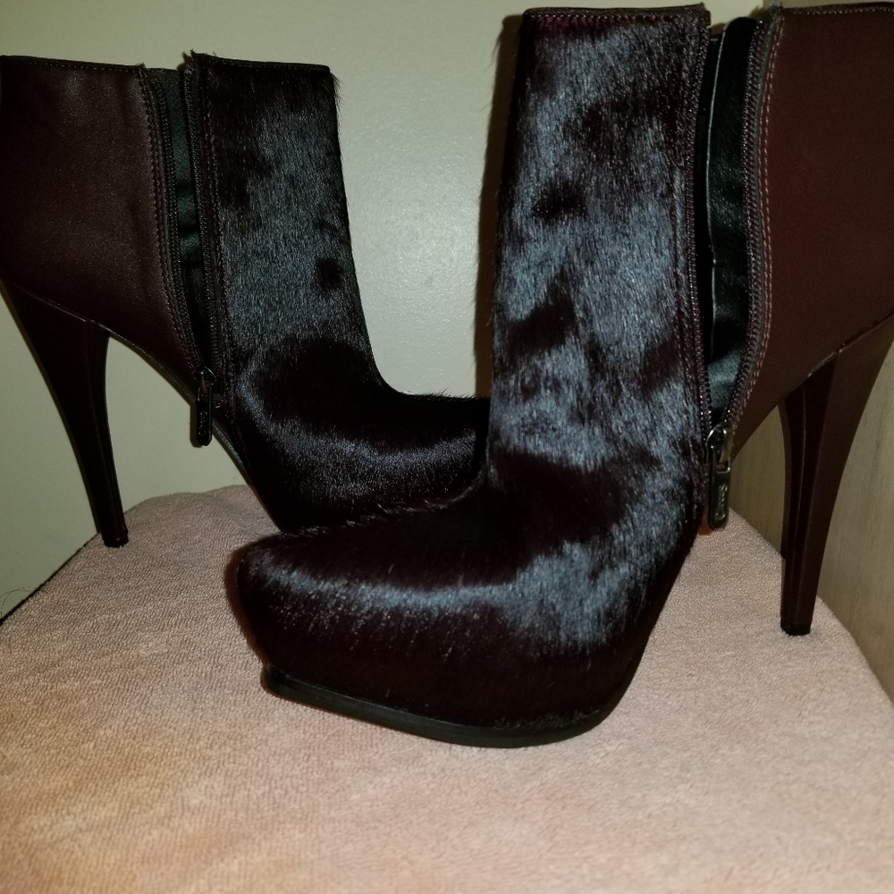 Boots - Picture 4 of 7